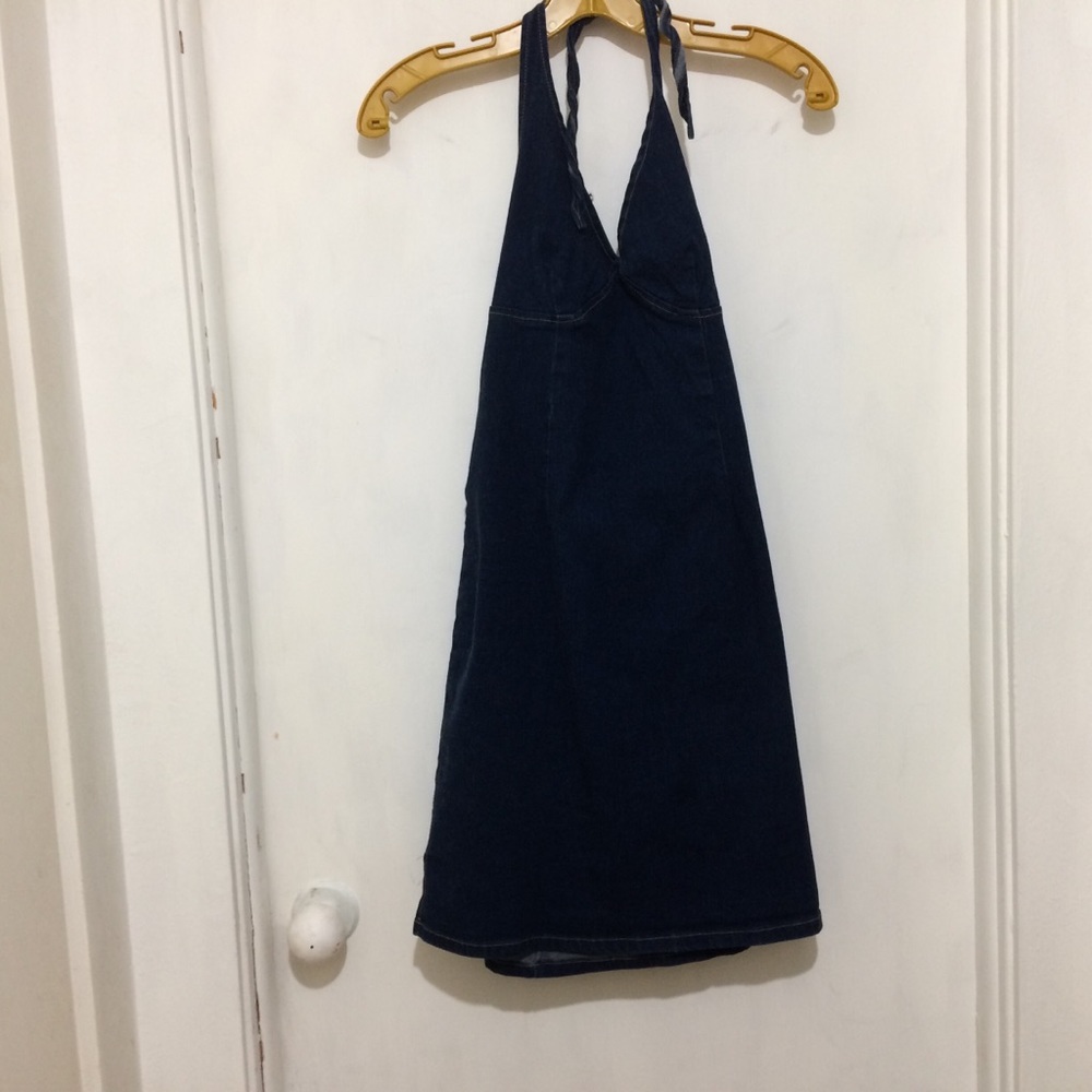 G- dresses woman’s 13” across chest stretch denim